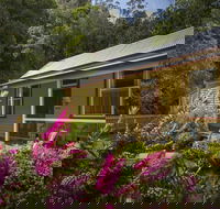 Creek Cottage - Accommodation Redcliffe