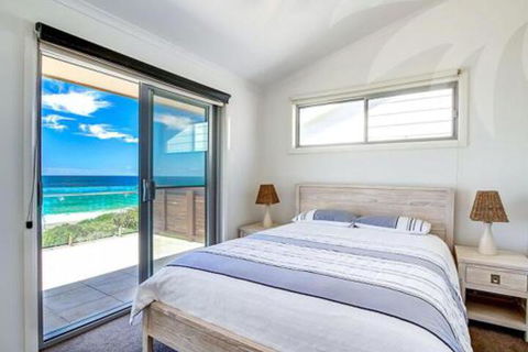 Blueys Bliss 1 - Accommodation Redcliffe 4