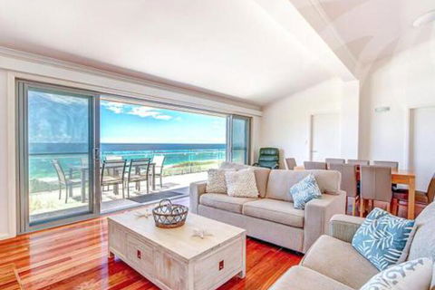Blueys Bliss 1 - Accommodation Redcliffe 6
