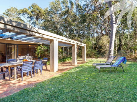 Clarke House - Accommodation Redcliffe 5