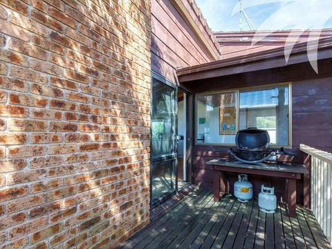 Lawsons At Blueys - Accommodation Redcliffe 4
