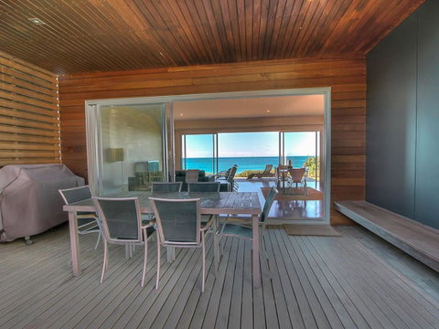 SALT - Accommodation Redcliffe 1