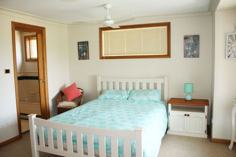 Birchgrove Terrace Unit 6 - Accommodation Redcliffe 5