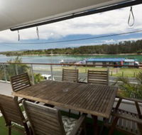 Waterline 202 - Accommodation Redcliffe