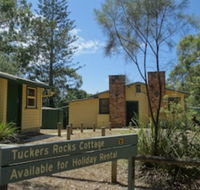 Tuckers Rocks Cottage - Accommodation Redcliffe