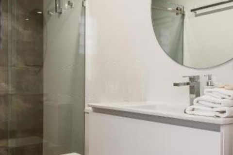 Two Islands At The Jetty - Accommodation Redcliffe 3
