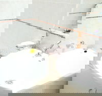 Furnished 2 Bedroom by Harbourside - Accommodation Redcliffe