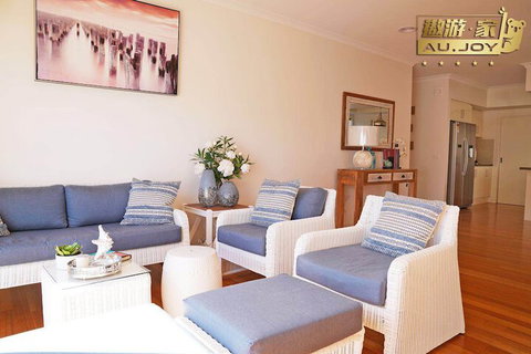 AUJOY 4 Bed Townhouse Glen Waverley - Accommodation Redcliffe 7