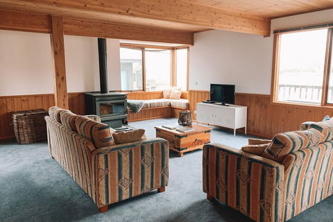 Tetleys - Accommodation Redcliffe 6