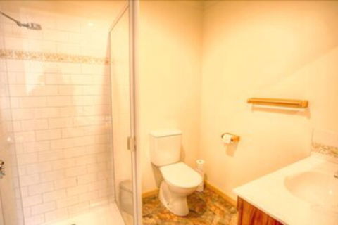 Tetleys - Accommodation Redcliffe 3