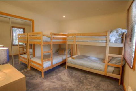 Tetleys - Accommodation Redcliffe 7