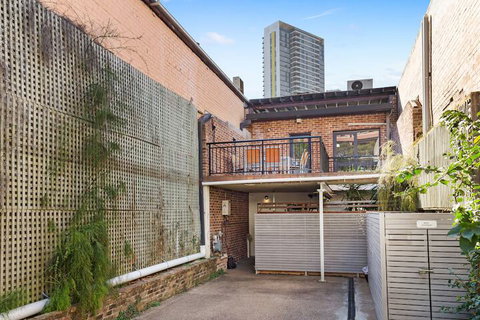 Ultimo Hackett Apartments - Accommodation Redcliffe 2