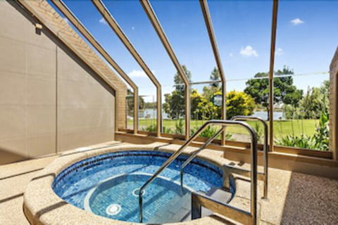 Lakeside Country Club - Numurkah - Accommodation Redcliffe 6