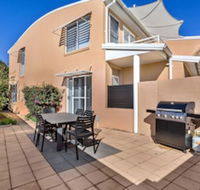 Sandcastles 1 / 8 Ala Moana Way - Accommodation Redcliffe