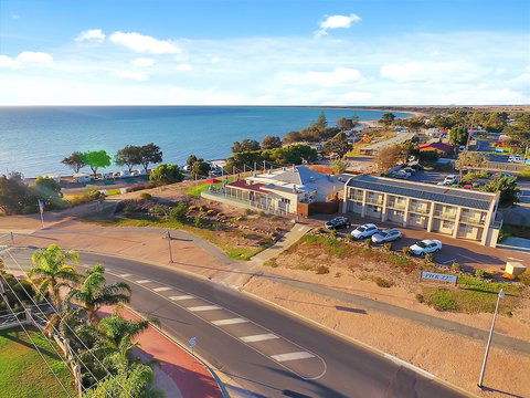 Moonta Bay Motel - Accommodation Redcliffe 2