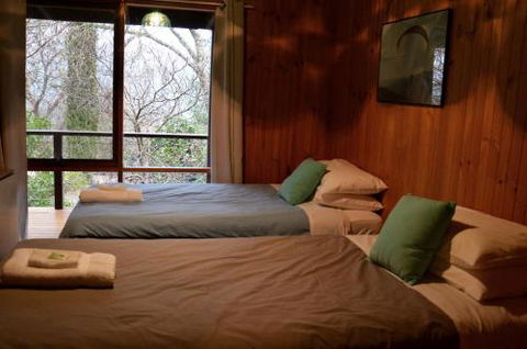 1 School Road Wandiligong - Accommodation Redcliffe 5