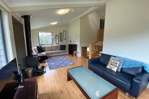 Winterfell - Accommodation Redcliffe 3