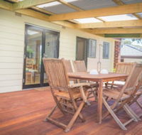 17 Broadbeach Drive - Accommodation Redcliffe