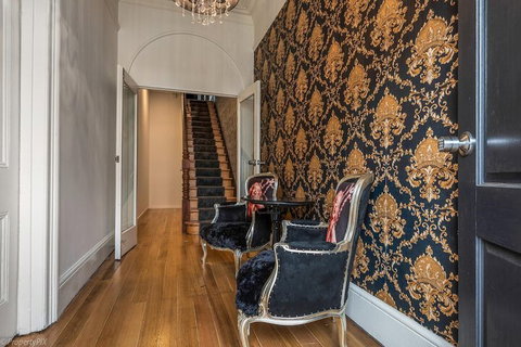Celestial Suite - Accommodation Redcliffe 5