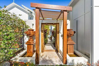Ocean Pearl On Eclipse - Accommodation Redcliffe 0