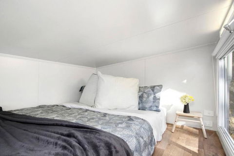 Tiny St. Albans - Accommodation Redcliffe 2