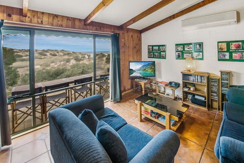 Socks N Sandals 34 Riverview Drive - Accommodation Redcliffe 6
