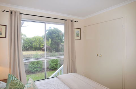 Bangalla Inlet Side - Accommodation Redcliffe 1