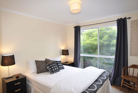 Bangalla Inlet Side - Accommodation Redcliffe 5
