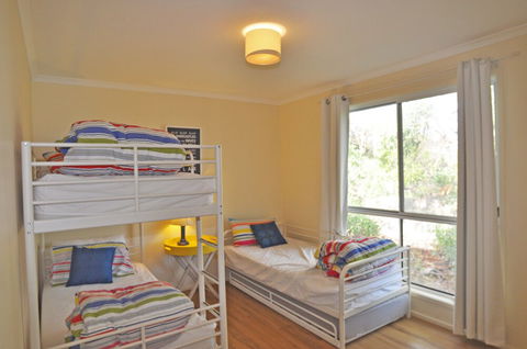 Bangalla Inlet Side - Accommodation Redcliffe 0