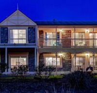 Angaston House - Accommodation Redcliffe