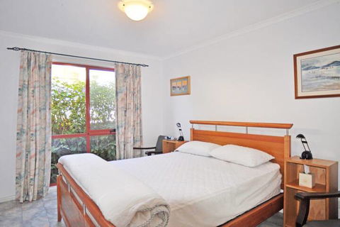 Beilby Beach Cottage Free Wifi & Foxtel PET Friendly - Accommodation Redcliffe 4