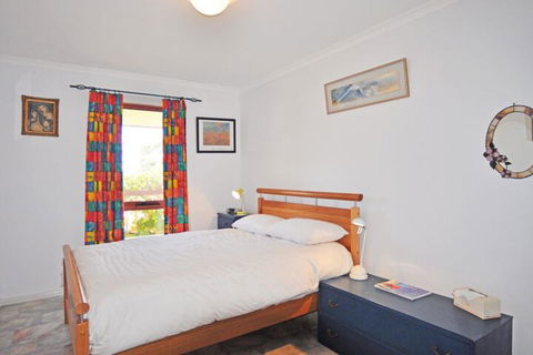 Beilby Beach Cottage Free Wifi & Foxtel PET Friendly - Accommodation Redcliffe 2