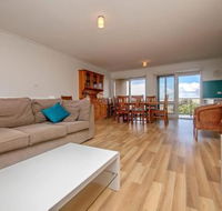 Ocean Avenue 55 - Accommodation Redcliffe