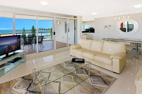 Sunrise Apartments Tuncurry - Accommodation Redcliffe 0