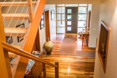 Eugenies Luxury Accommodation - Accommodation Redcliffe 2