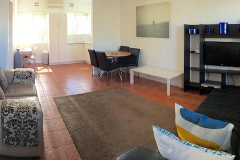 Luna Apartments - Accommodation Redcliffe 6