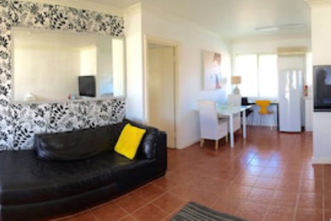 Luna Apartments - Accommodation Redcliffe 0