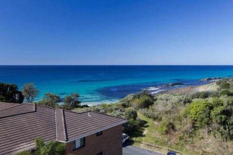 Pinnacle Unit 701 45 49 Head Street - Accommodation Redcliffe 5