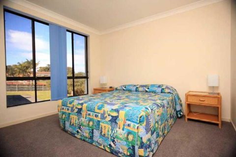 Hi Surf Unit 1 92 Head St. Forster - Accommodation Redcliffe 4
