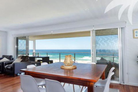 Seascape 1 At Blueys - Accommodation Redcliffe 2