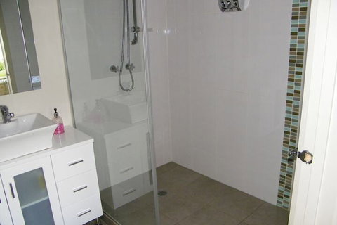 De'Vine Escape - Accommodation Redcliffe 5