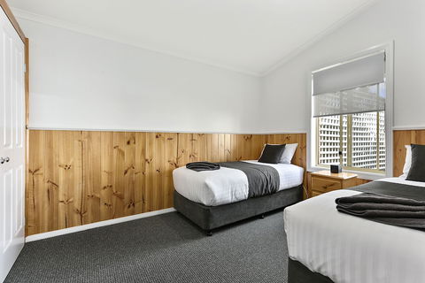 Mason's Cottages - Accommodation Redcliffe 6