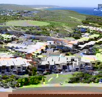 Margarets Beach Resort - Accommodation Redcliffe