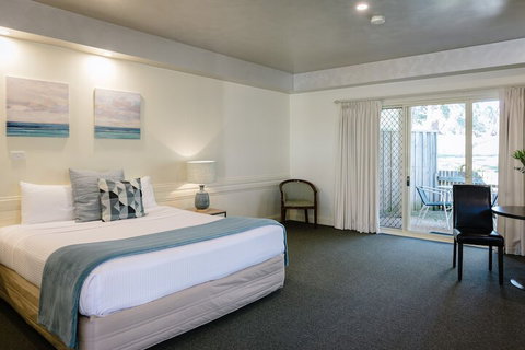 Fairways Resort - Accommodation Redcliffe 2