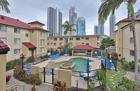 K Resort - Accommodation Redcliffe 2