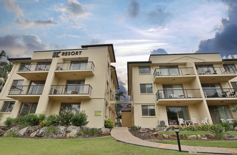 K Resort - Accommodation Redcliffe 0