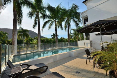 Elysium Apartments - Accommodation Redcliffe 1