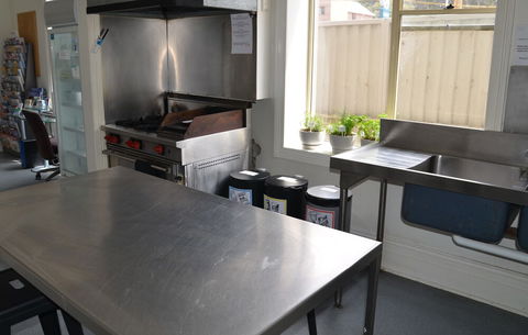 Sandy Bottoms Guesthouse - Accommodation Redcliffe 3