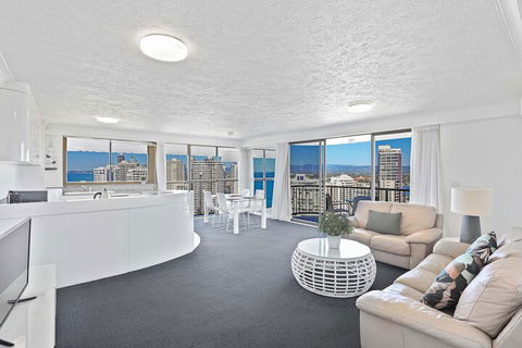 De Ville Apartments - Accommodation Redcliffe 4