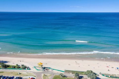 De Ville Apartments - Accommodation Redcliffe 0